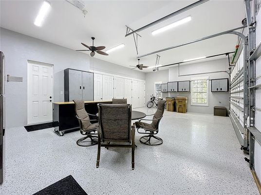Dining room, Interior, Kitchen, Recessed Lighting
