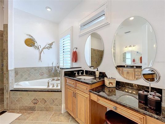 Bathroom, Dual Sink Vanities, Interior, Recessed Lighting