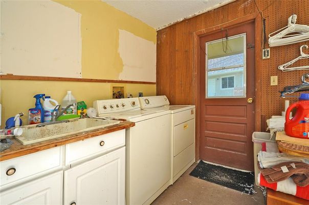 Interior, Washer