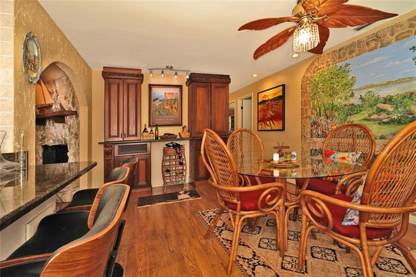 Dining room, Fireplace, Interior, Recessed Lighting, Wood Texture Flooring