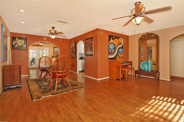 Dining room, Interior, Piano, Recessed Lighting, Wood Texture Flooring