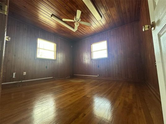 Empty room, Interior, Wooden Ceilings, Wood Texture Flooring, Wooden Walls