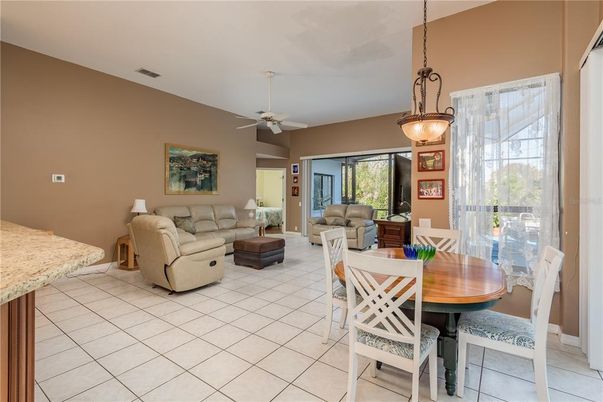 Dining room, Interior, Living room, Pendant Lights