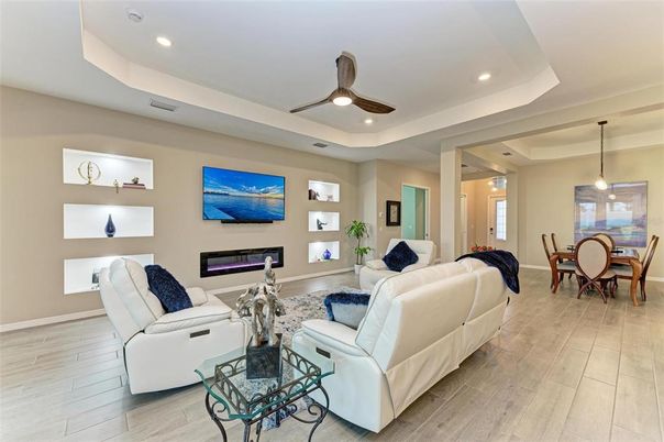 Dining room, Interior, Living room, Pendant Lights, Recessed Lighting, Wood Texture Flooring