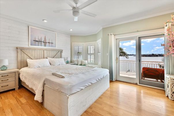 Bedroom, Interior, Recessed Lighting, Water, Wood Texture Flooring