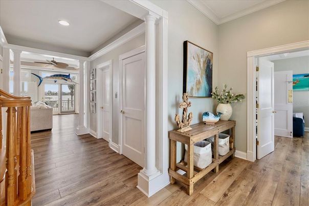 Interior, Recessed Lighting, Wood Texture Flooring