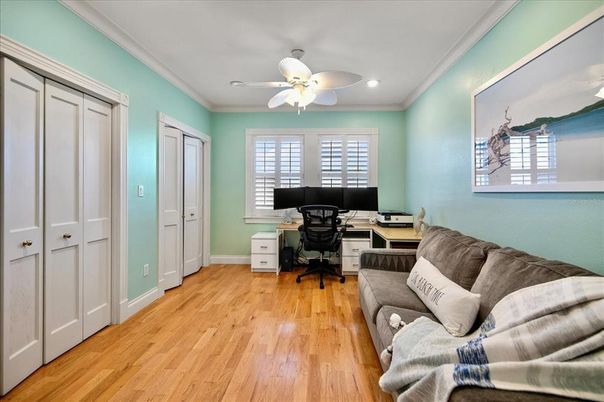 Home Office, Interior, Recessed Lighting, Wood Texture Flooring