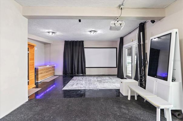 Interior, Projection Screen
