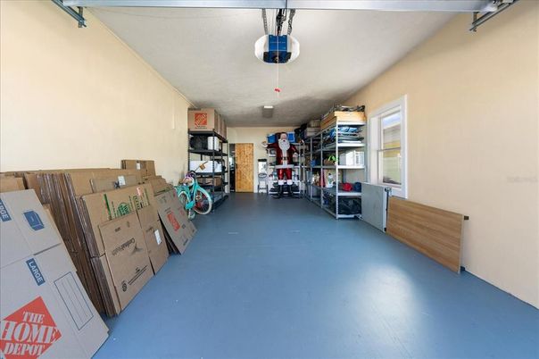 Garage, Interior