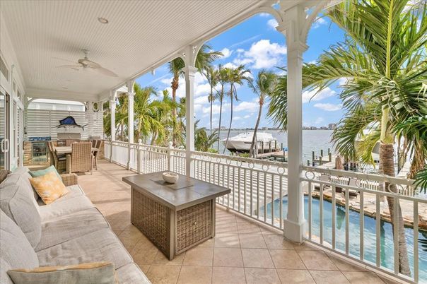 Exterior, Pool, Water