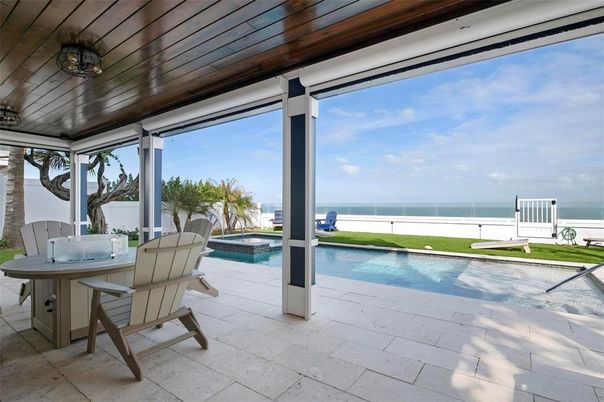 Exterior, Pool, Water