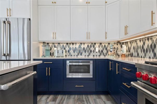 Interior, Kitchen, Stainless Steel Appliances, Wood Texture Flooring