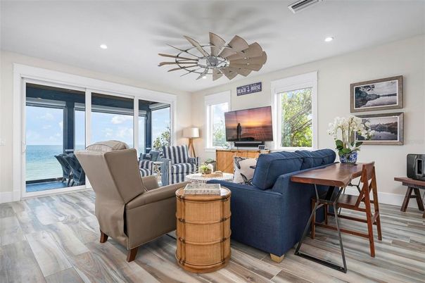 Interior, Living room, Recessed Lighting, Water, Wood Texture Flooring