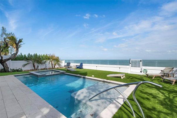 Exterior, Pool, Water