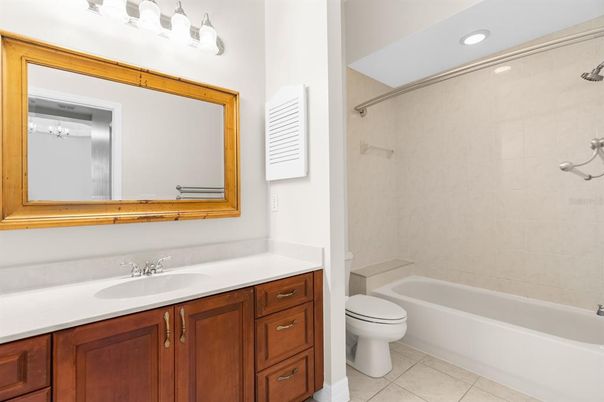 Bathroom, Interior, Recessed Lighting