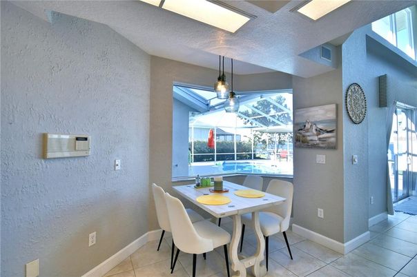 Dining room, Interior, Pendant Lights