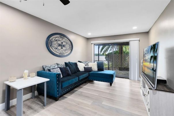 Interior, Living room, Recessed Lighting, Wood Texture Flooring