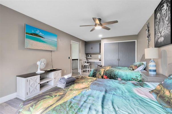 Bedroom, Interior, Recessed Lighting