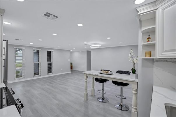 Interior, Recessed Lighting, Wood Texture Flooring