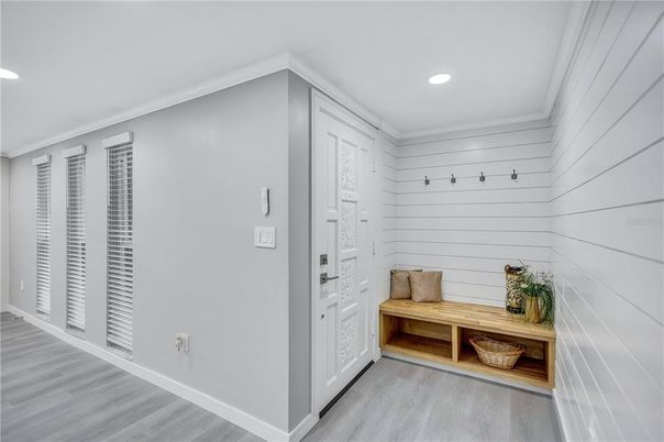 Interior, Recessed Lighting, Wood Texture Flooring