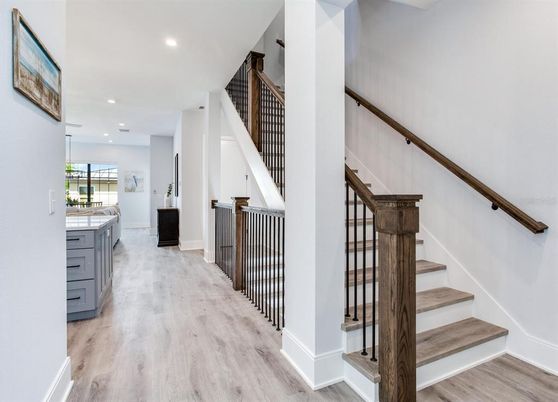 Interior, Recessed Lighting, Wood Texture Flooring