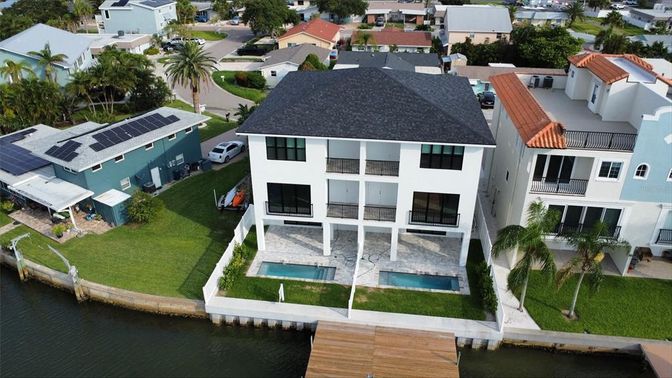 Exterior, Drone