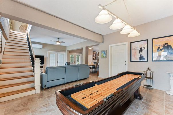 Billiard Table, Game Room, Interior, Living room