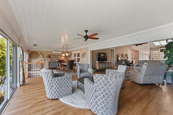 Dining room, Interior, Kitchen, Living room, Pendant Lights, Wood Texture Flooring