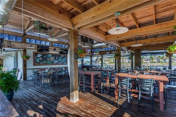 Dining room, Interior, Pendant Lights, Wooden Beams, Wooden Ceilings, Wood Texture Flooring