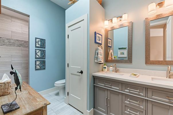 Bathroom, Dual Sink Vanities, Interior