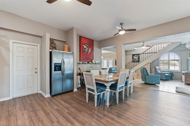 Dining room, Interior, Kitchen, Stainless Steel Appliances, Wood Texture Flooring