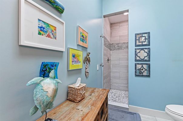 Bathroom, Interior, Recessed Lighting