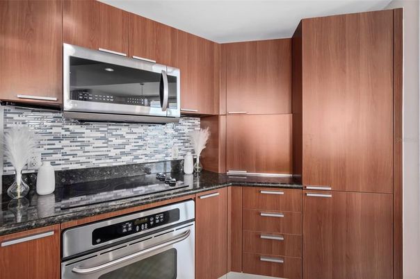 Interior, Kitchen, Stainless Steel Appliances