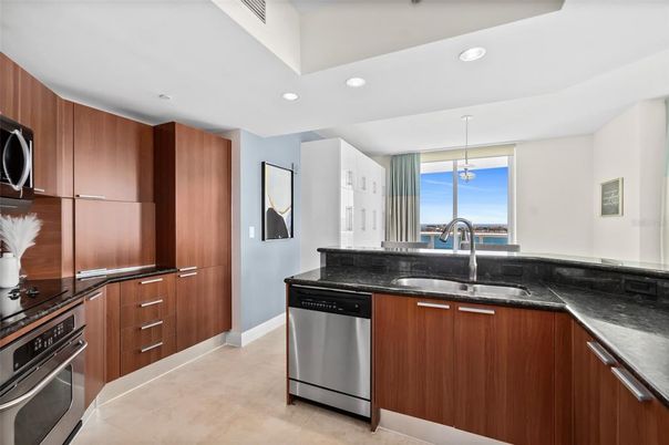 Interior, Kitchen, Pendant Lights, Recessed Lighting, Stainless Steel Appliances