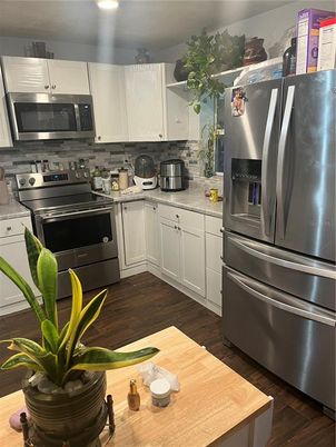 Interior, Kitchen, Stainless Steel Appliances, Wood Texture Flooring