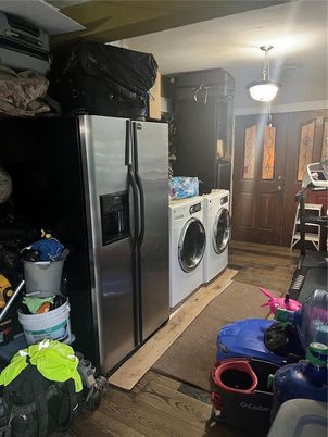 Interior, Kitchen, Washer, Wood Texture Flooring