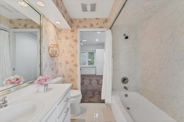 Bathroom, Interior, Marble Walls, Recessed Lighting