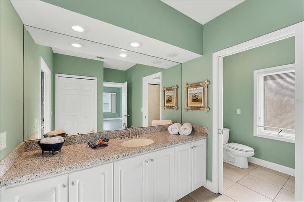 Bathroom, Interior, Recessed Lighting