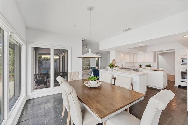 Dining room, Interior, Kitchen, Pendant Lights, Recessed Lighting