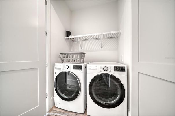 Interior, Utility Closets, Washer, Wood Texture Flooring