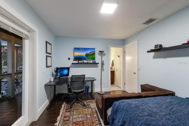 Home Office, Interior, Recessed Lighting, Wood Texture Flooring