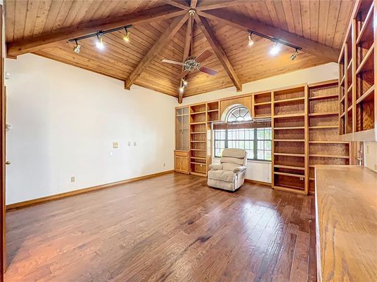 Empty room, Interior, Wooden Beams, Wooden Ceilings, Wood Texture Flooring