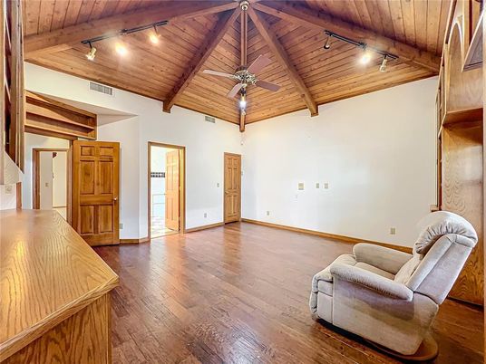 Empty room, Interior, Wooden Beams, Wooden Ceilings, Wood Texture Flooring