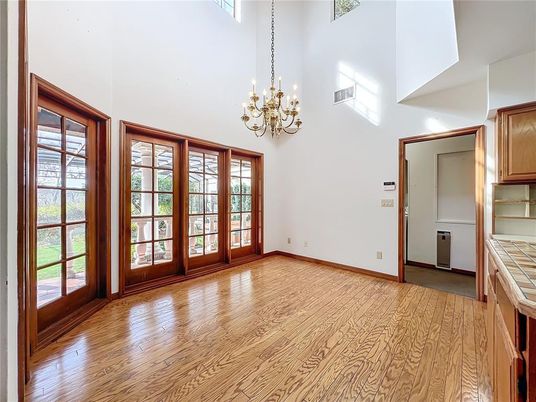 Chandelier, Empty room, Interior, Wood Texture Flooring