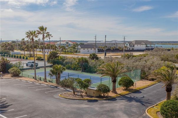 Exterior, Tennis Courts, Water