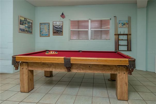 Billiard Table, Game Room, Interior