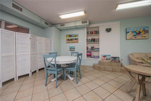 Dining room, Interior