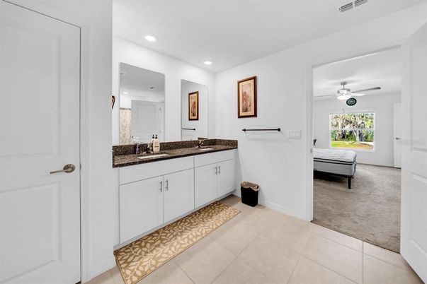 Bathroom, Interior, Recessed Lighting