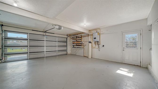 Garage, Interior