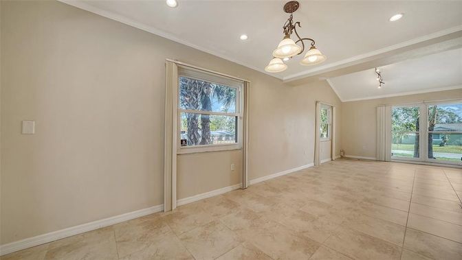 Empty room, Interior, Pendant Lights, Recessed Lighting